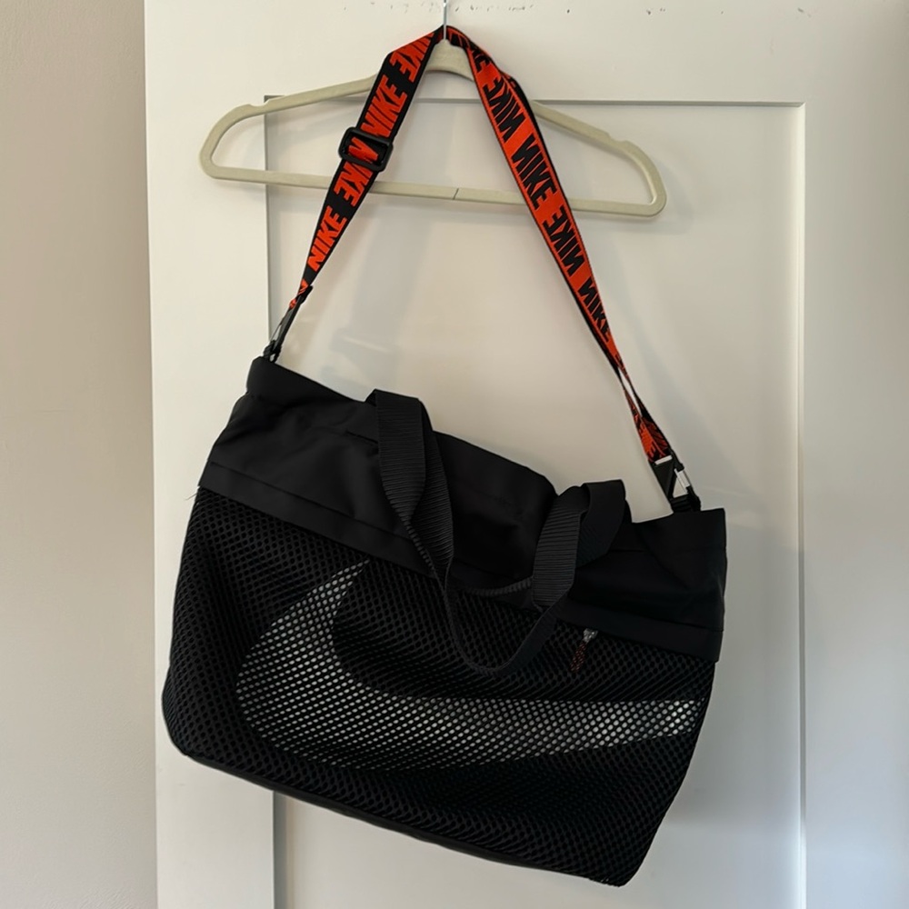 Nike duffel/gym bag BRAND NEW NEVER USED